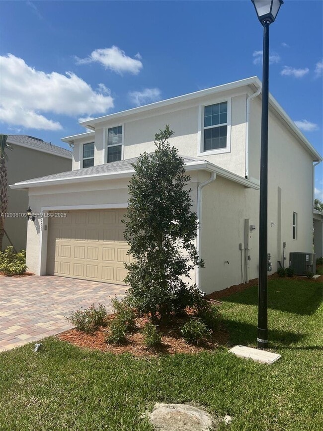 12222 SW Myrtle Oak Dr in Port St. Lucie, FL - Building Photo - Building Photo