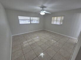 3709 Tyler St in Hollywood, FL - Building Photo