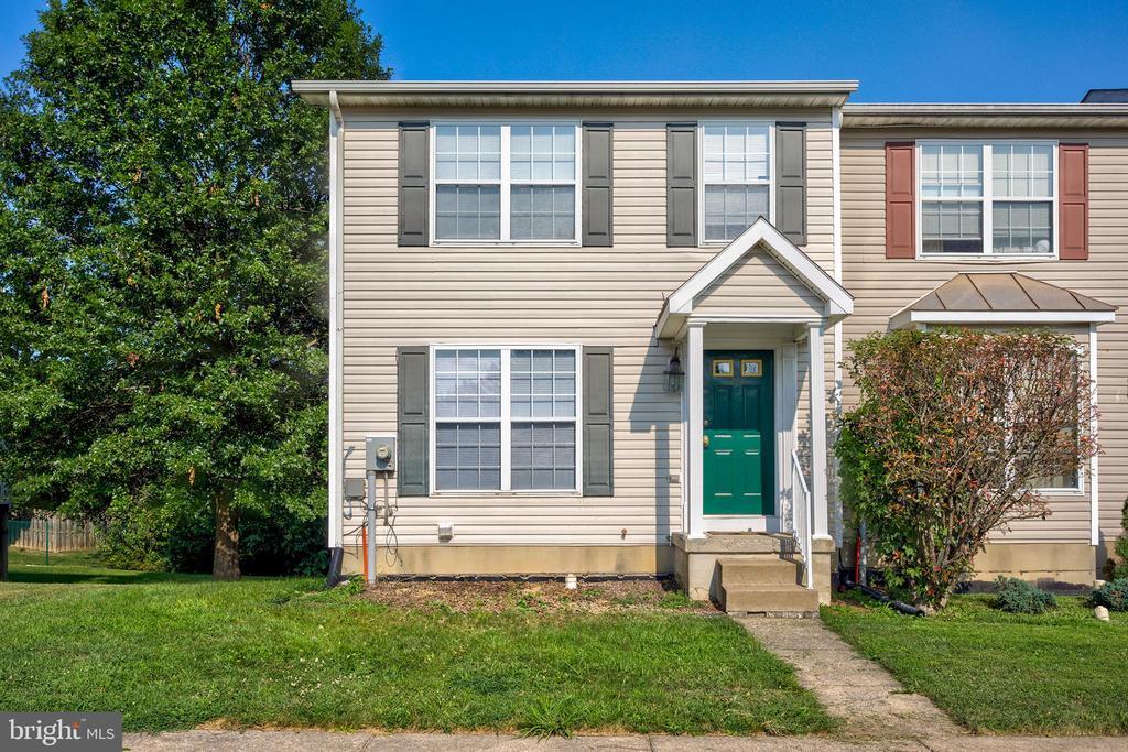 213 Copperfield Ln in Winchester, VA - Building Photo