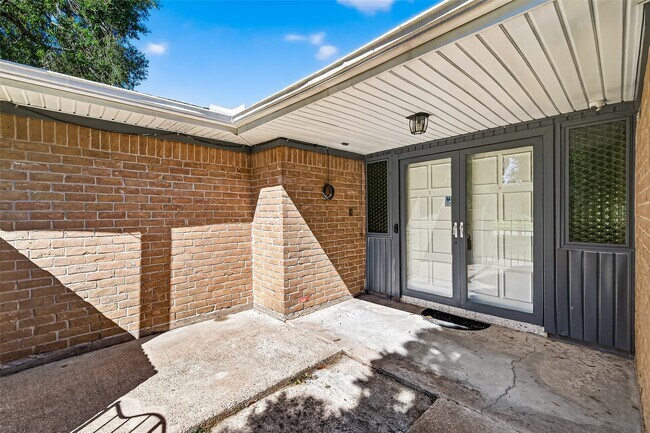 12315 Chessington Dr in Houston, TX - Building Photo - Building Photo