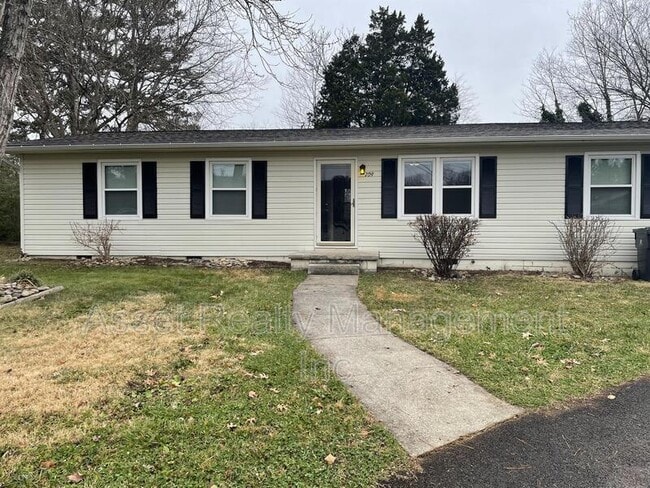 property at 709 Brookridge Cir SW