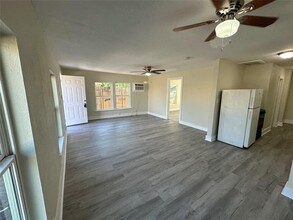 13017 Vickie Ln in Houston, TX - Building Photo - Building Photo