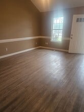 3943 Oak Branch Cir W in Memphis, TN - Building Photo - Building Photo