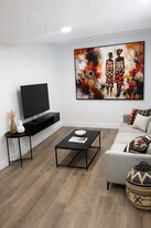 1673 Cavanagh blvd SW in Edmonton, AB - Building Photo