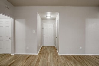 2616 Castle Pines Dr in Burleson, TX - Building Photo - Building Photo
