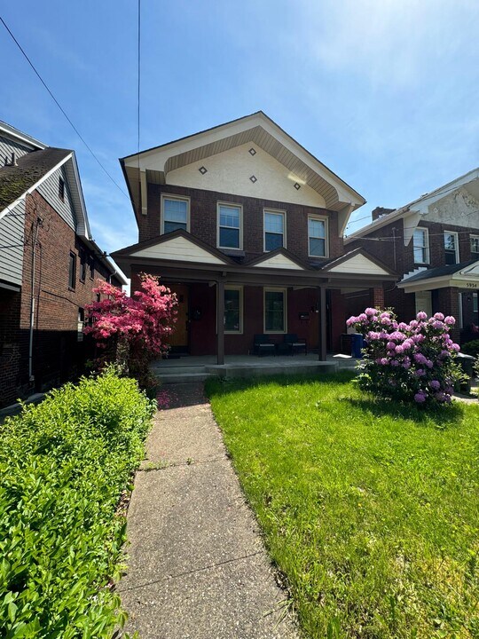 5938 Phillips Ave in Pittsburgh, PA - Building Photo