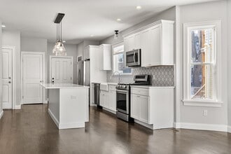 83 Centre St in Boston, MA - Building Photo - Building Photo