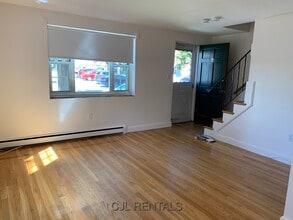 11 Heath Rd in Arlington, MA - Building Photo - Building Photo