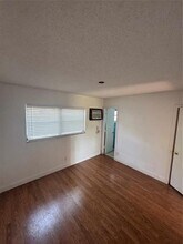 5192 NE 6th Ave in Oakland Park, FL - Building Photo - Building Photo