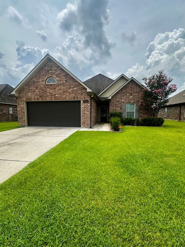 property at 162 Chestnut Ridge Dr