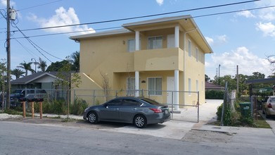 10222 SW 174th Ter in Miami, FL - Building Photo - Other