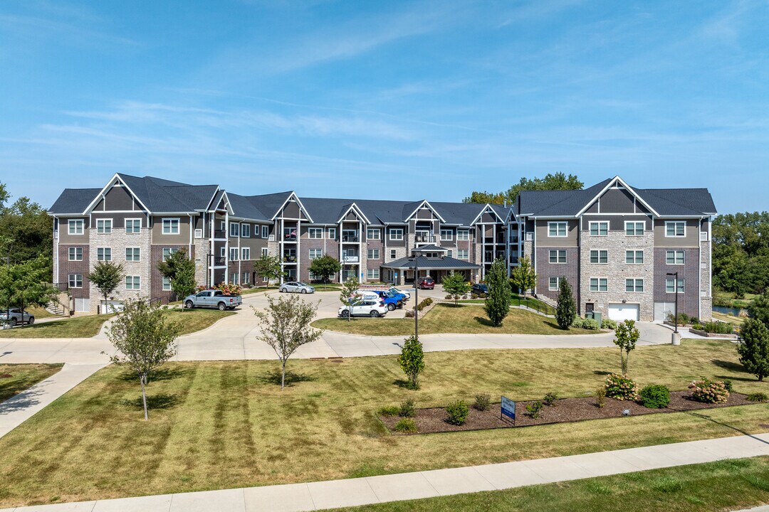 9001 Windsor Pky in Johnston, IA - Building Photo