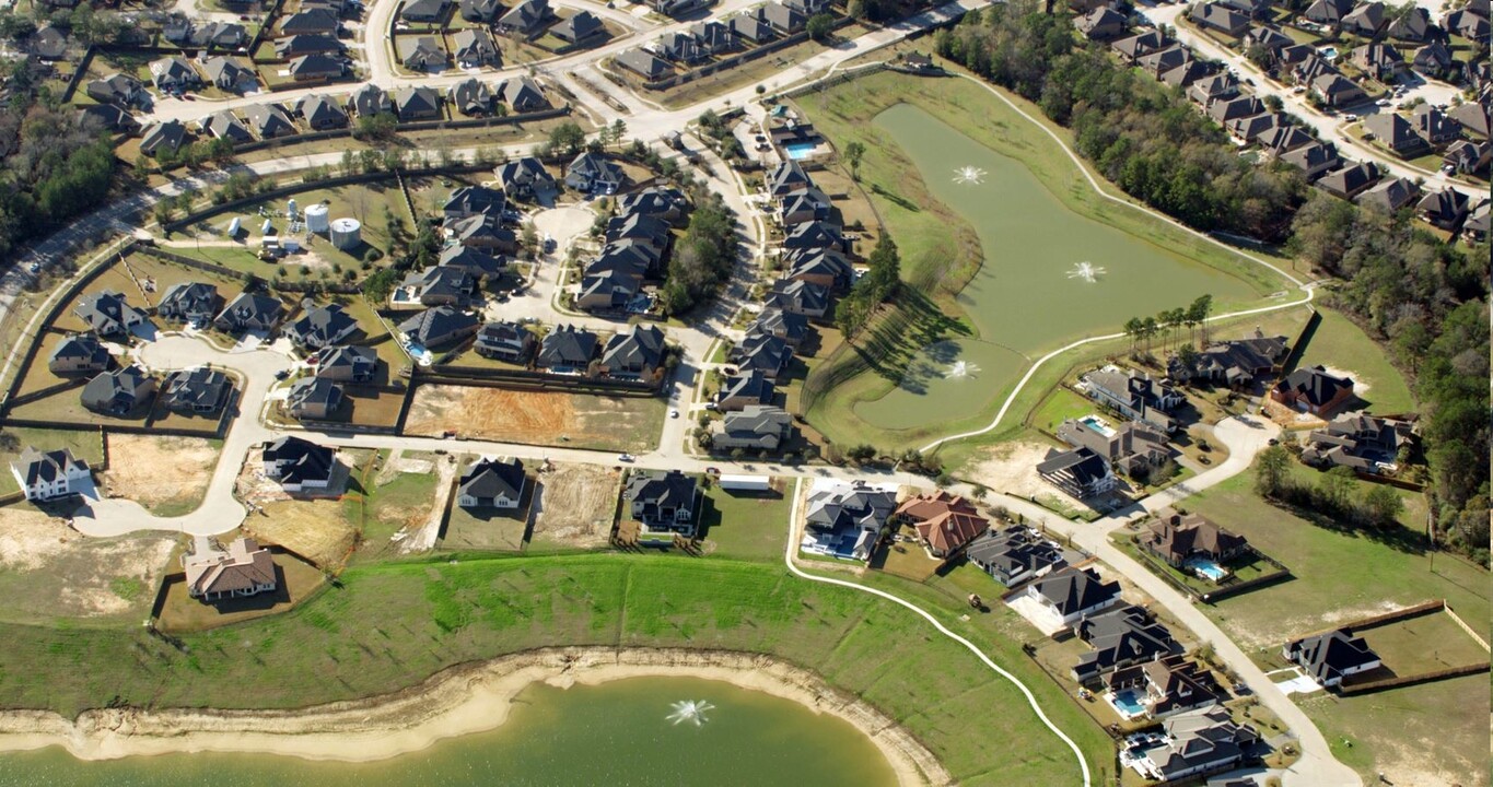 Tres Lagos in Spring, TX - Foto de edificio