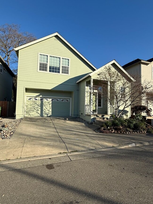 195 ESPOSTI Meadows Way in Santa Rosa, CA - Building Photo - Building Photo