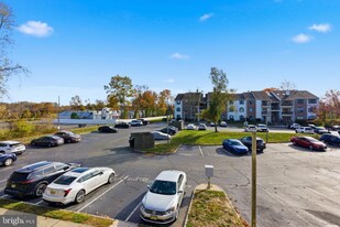 30 Voscek Ct in Trenton, NJ - Building Photo