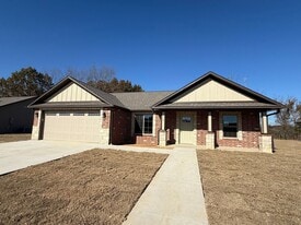 119 Blue Star Ln in Poplar Bluff, MO - Building Photo