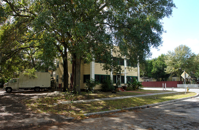 1960 4th Ave N in St. Petersburg, FL - Building Photo - Building Photo