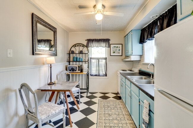 1115 N Illinois Ave, Unit ID1306812P in Litchfield, IL - Foto de edificio - Building Photo