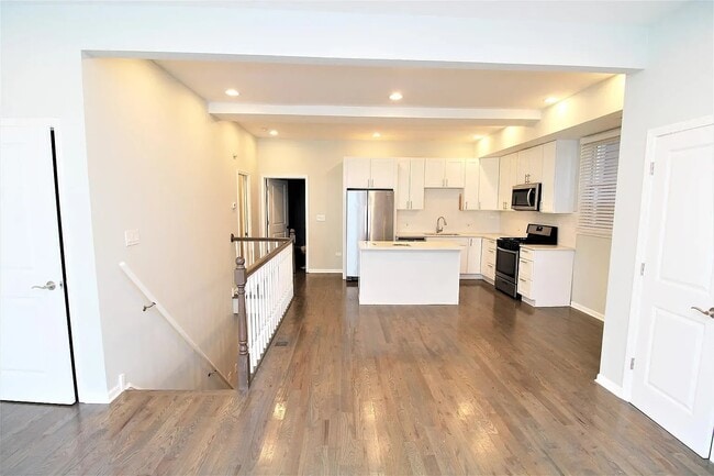 712 N Willard Ct in Chicago, IL - Building Photo - Building Photo