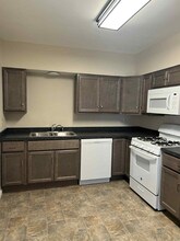 1621 Wallace St in Harrisburg, PA - Building Photo - Building Photo