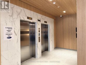 3250 Carding Mill Trail in Oakville, ON - Building Photo - Building Photo