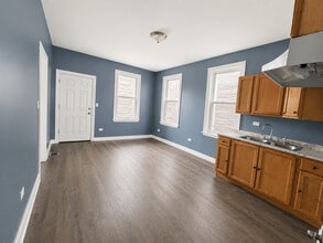 2114 W 51st St in Chicago, IL - Building Photo - Building Photo