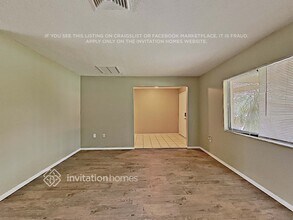 4917 Taywater Dell in Sarasota, FL - Building Photo - Building Photo