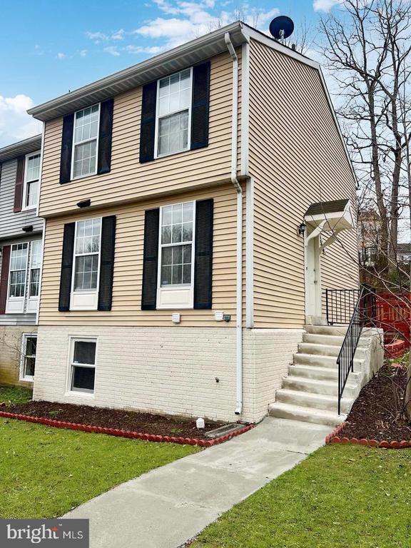 407 Carnaby St in Stafford, VA - Building Photo - Building Photo