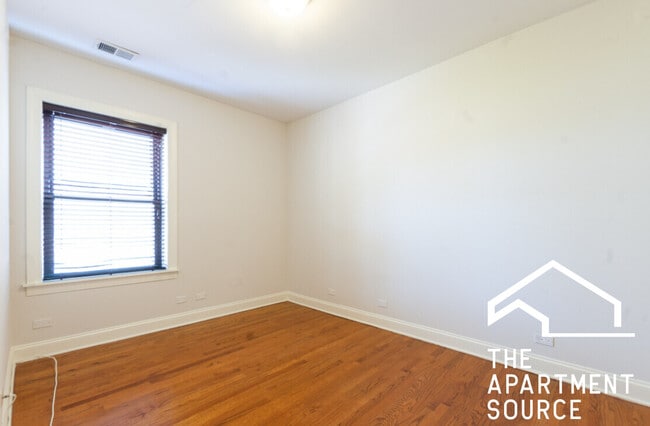 3437 N Lakewood Ave in Chicago, IL - Building Photo - Building Photo