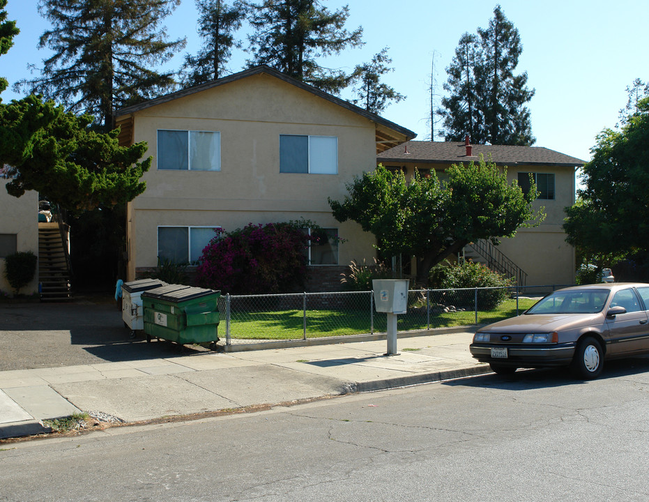 5005 Lapa Dr in San Jose, CA - Building Photo