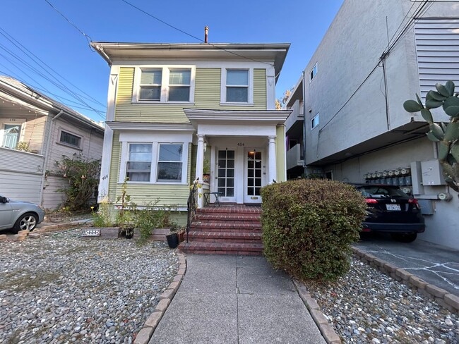 property at 454-456 Alcatraz Ave