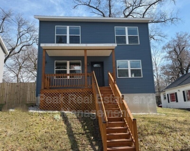 2020 Towner Ave SW in Grand Rapids, MI - Building Photo