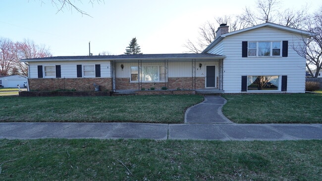 property at 5 Allandale Dr