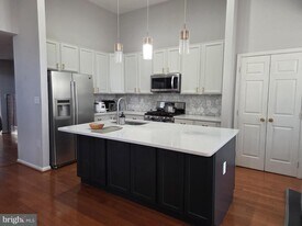 14641 Seasons Dr in Centreville, VA - Building Photo