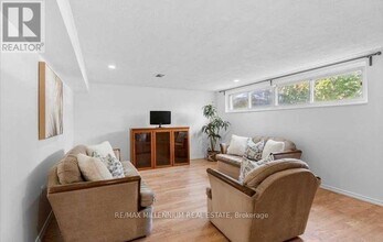 55 Slan Ave in Toronto, ON - Building Photo - Building Photo