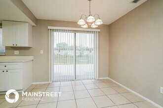 19 Kingsman Cir in Ft. Myers, FL - Building Photo - Building Photo