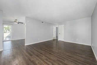 Arroyo Vista Apartments in Garden Grove, CA - Building Photo - Interior Photo