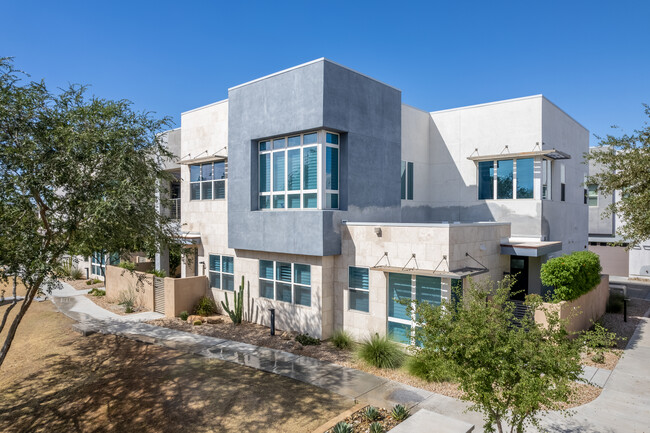 91 San Victor in Scottsdale, AZ - Foto de edificio - Building Photo