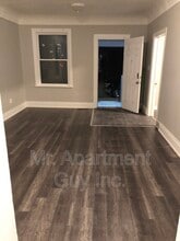 163 E 5th St in Hamilton, ON - Building Photo - Building Photo