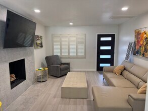 2452 E Elm St in Phoenix, AZ - Building Photo - Building Photo