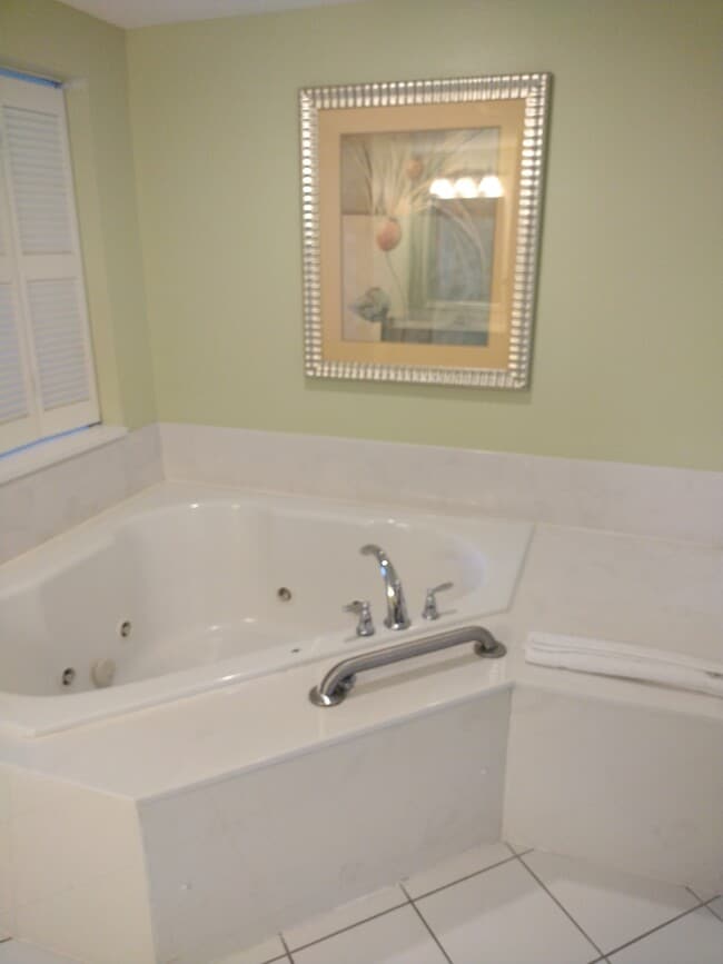 409 Johnson St in Charlotte, MI - Building Photo - Building Photo