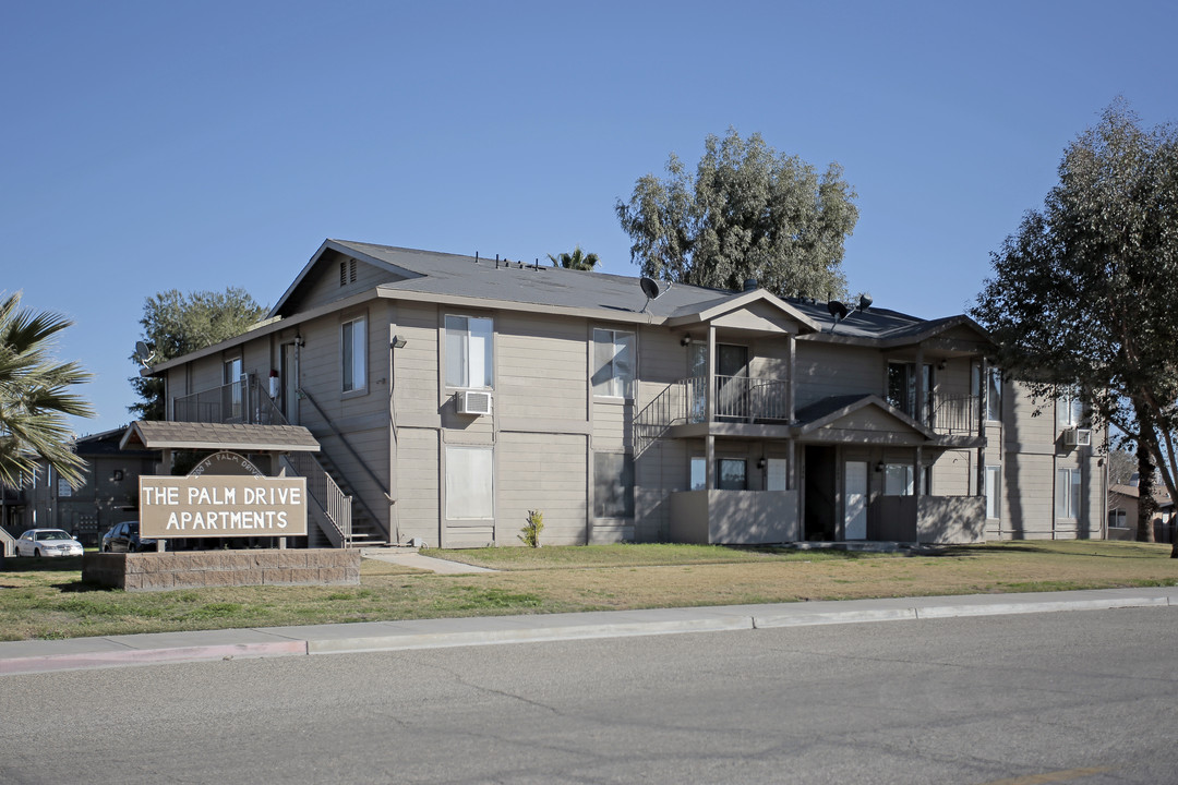 Palm Drive Apartments in Blythe, CA - Building Photo