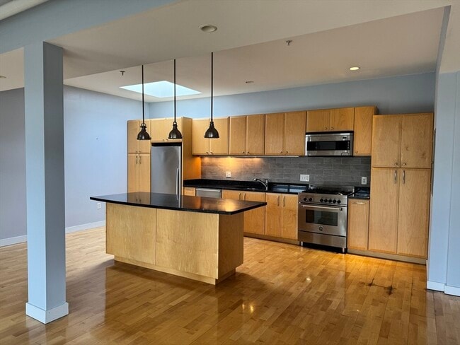 950 Dorchester Ave in Boston, MA - Building Photo - Building Photo