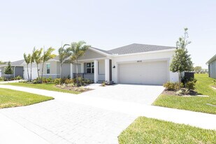 6632 Cloverdale Ave in Port St. Lucie, FL - Building Photo