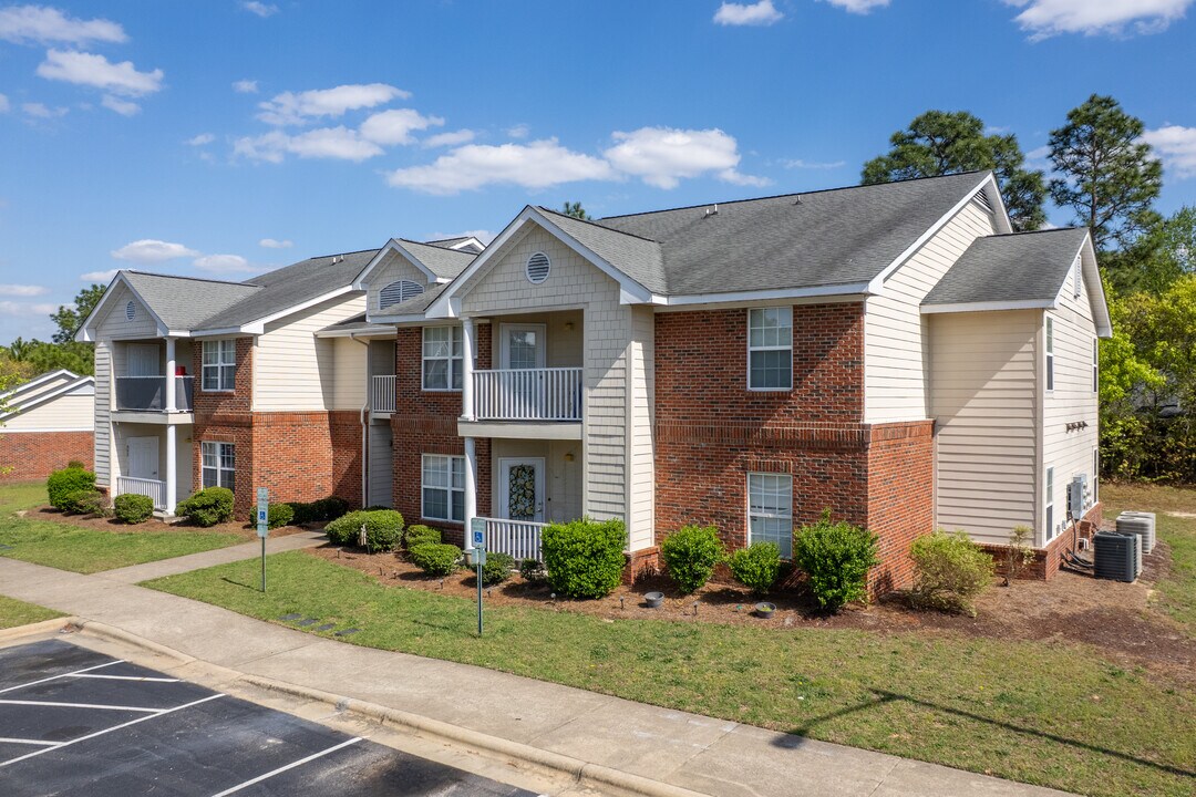 Southview Green Apartments in Hope Mills, NC - Building Photo
