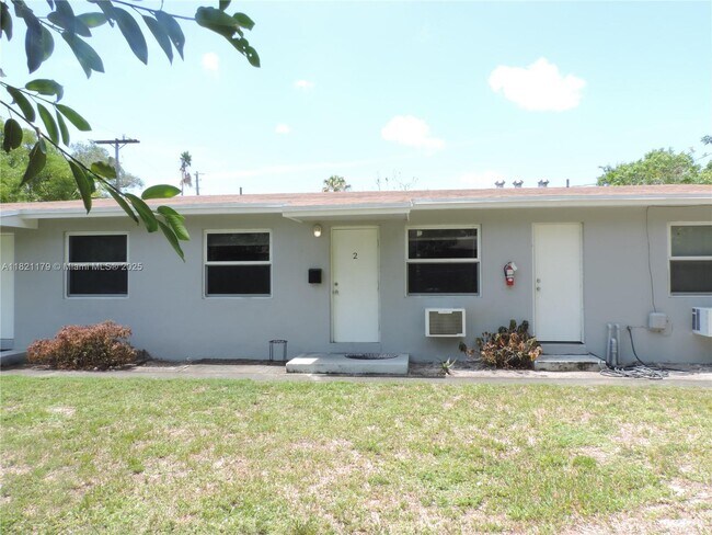 111 Charley Ave in Fort Lauderdale, FL - Building Photo - Building Photo