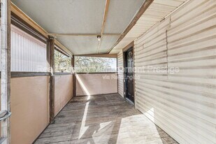 118 Anita St in La Marque, TX - Building Photo