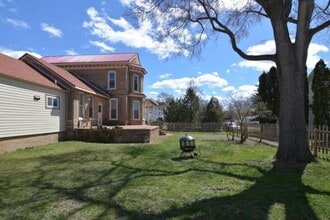 115 E Marion St, Unit Lower in Portage, WI - Building Photo - Building Photo
