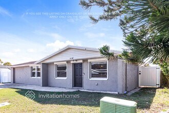 4048 Sunray Dr, Unit 66-612 in Holiday, FL - Building Photo - Building Photo