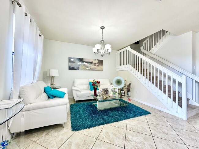 418 SE 32nd Ave in Homestead, FL - Building Photo - Building Photo
